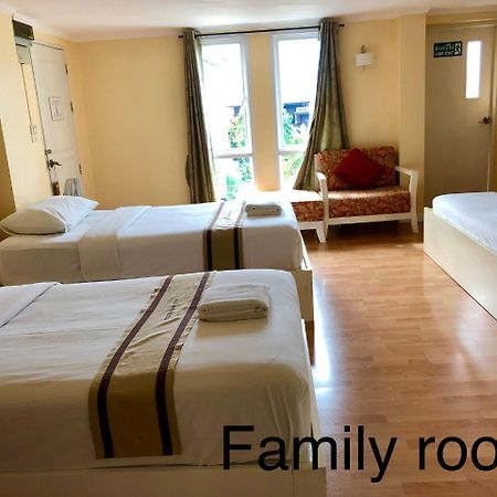 Hotel Triple Palms House Chiang Mai Esterno foto