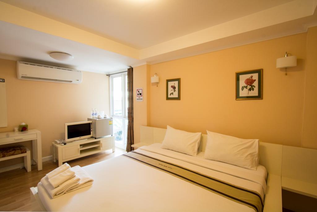 Hotel Triple Palms House Chiang Mai Esterno foto