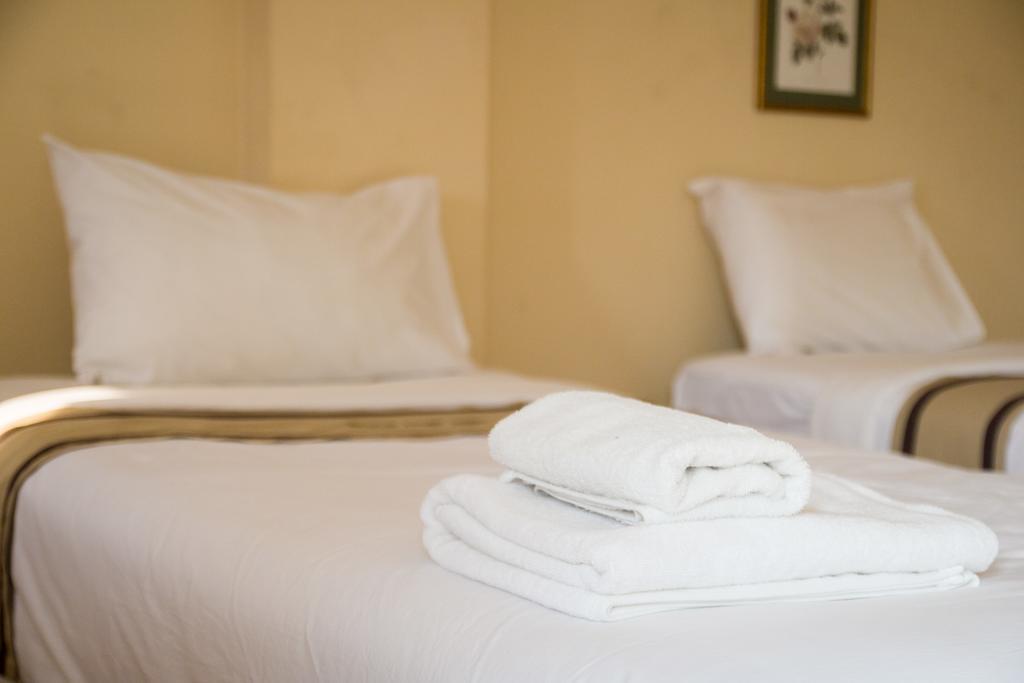 Hotel Triple Palms House Chiang Mai Esterno foto