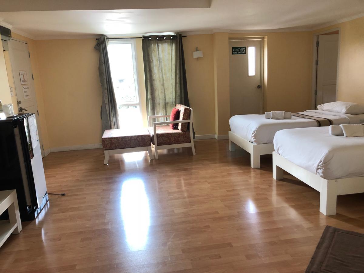 Hotel Triple Palms House Chiang Mai Esterno foto