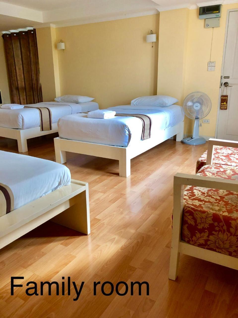 Hotel Triple Palms House Chiang Mai Esterno foto